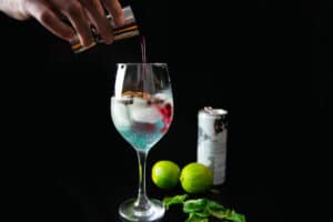 Cocktail mit Red Bull