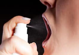 Mundspray gegen Mundgeruch