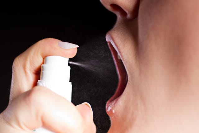 Mundspray gegen Mundgeruch